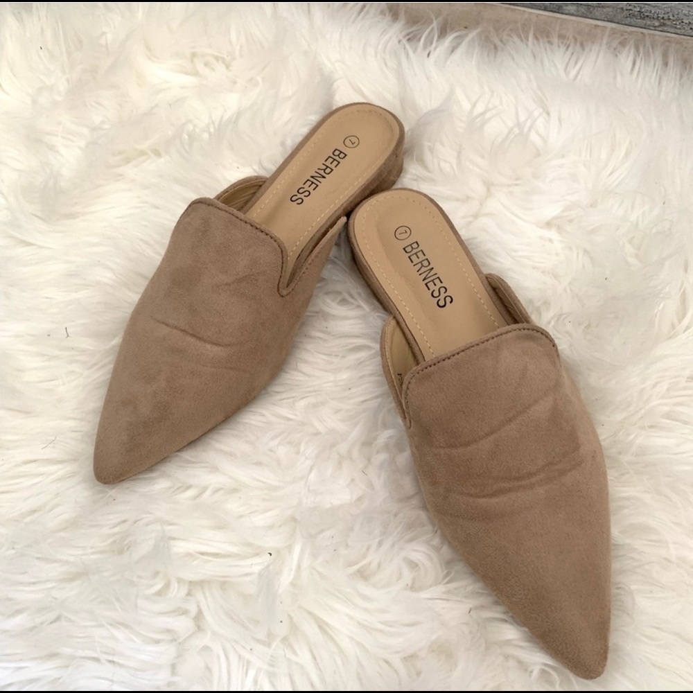 Tan Mules